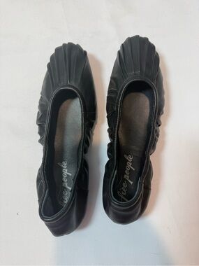 Free People Cara Black Ruched Leather Ballet Flats